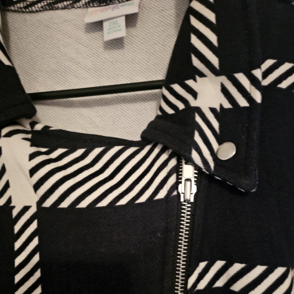 Black and White Women's Jacketll lularoe